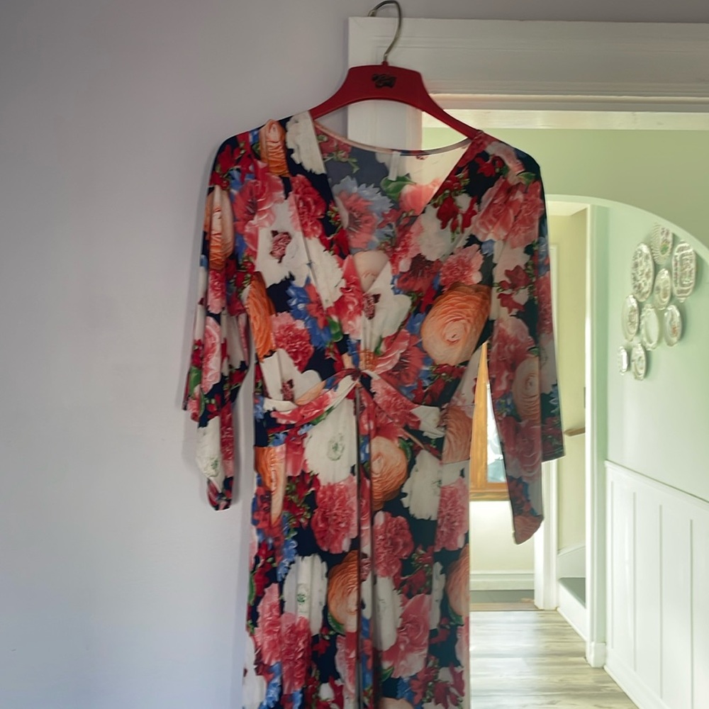 Floral maternity dress